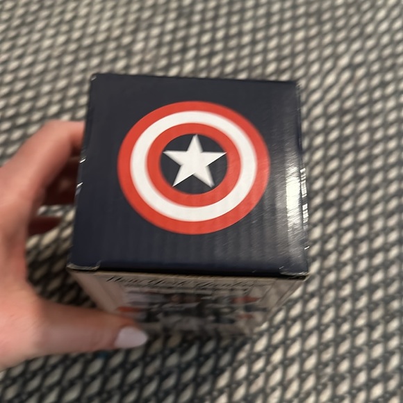 Captain Mariano Rivera New York Yankees bobble head Marvel NIB - Picture 3 of 10